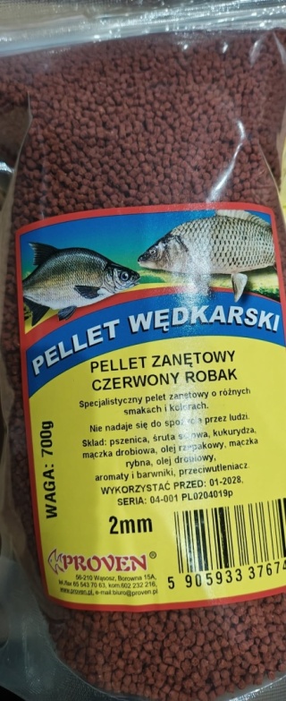 Pellet czerwony robak 700g, 2 mm