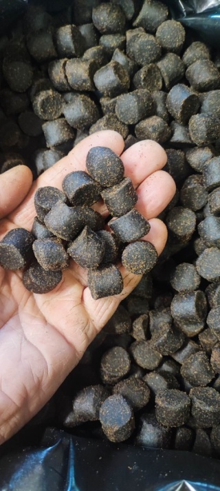 Pellet wysoko białkowy z mączką rybną 1kg, 17 mm